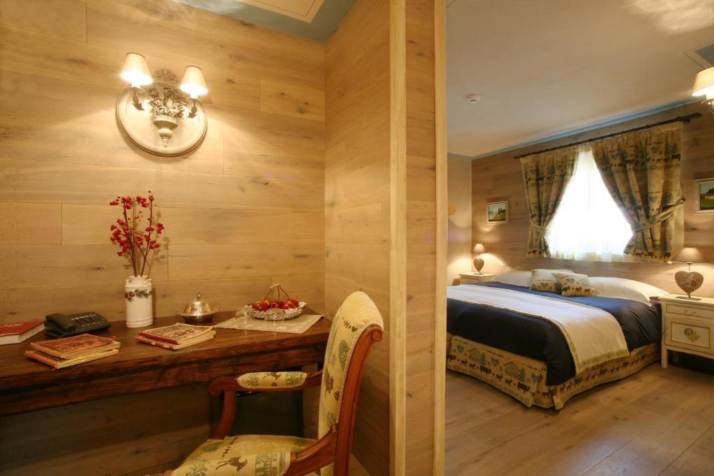 Hotel Letterario Locanda Collomb La Thuile Cameră foto